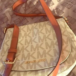 Like new Michael kors handbag